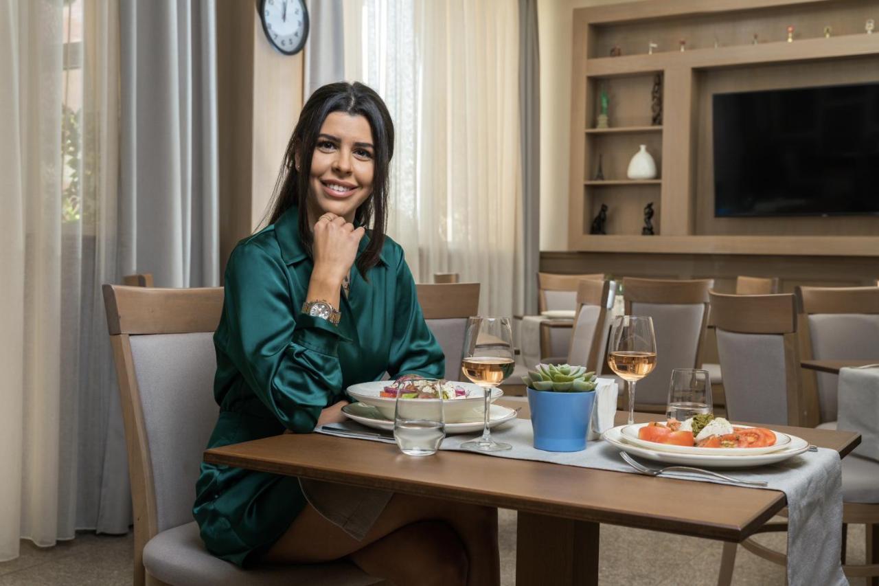 סנדנסקי Aquasun Family Hotel מראה חיצוני תמונה